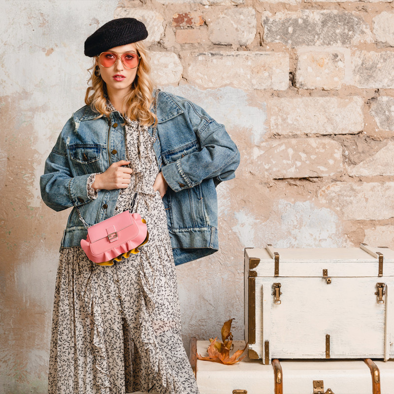 Retro Revival: Iconic Looks Recreated Through Accessories